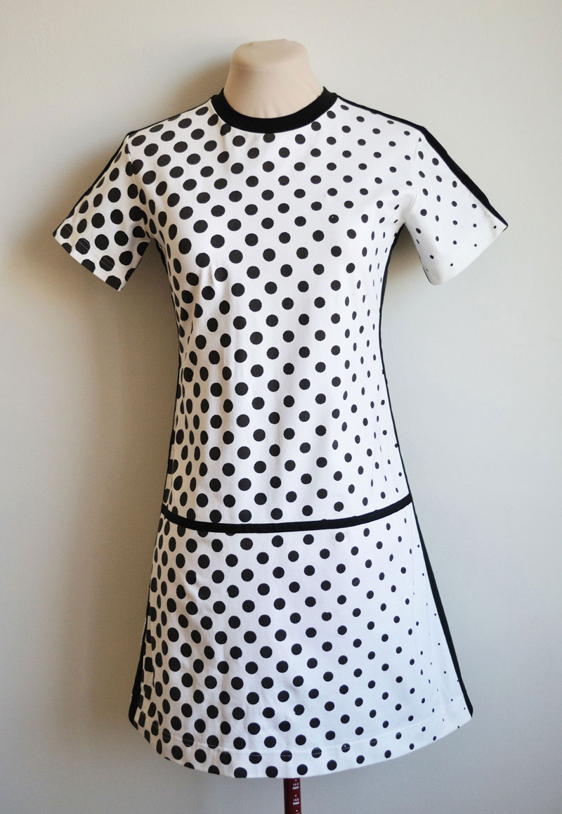 Myrsky & Mylväys exhibition dress